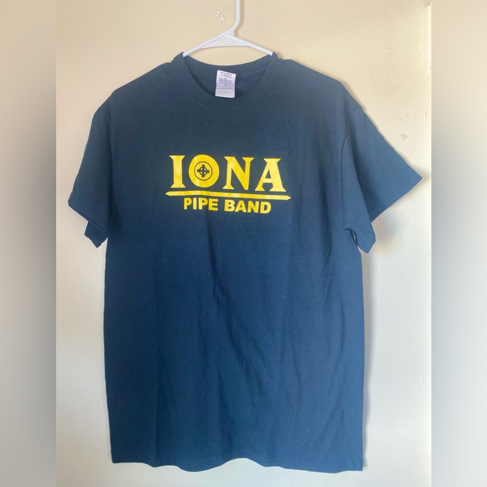 y2k gildan tag iona pipe band music college shirt jesus  100% Cotton M